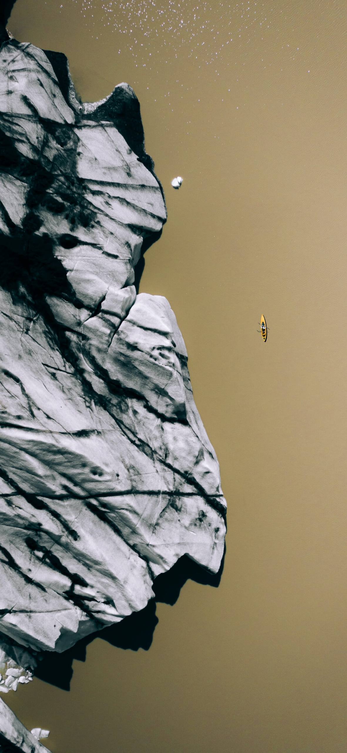 Aerial Photograph River: wallpaper aéreo creado con dron para iPhone